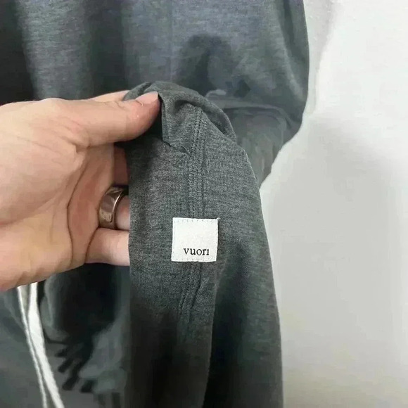 Vuori Women's Charcoal Grey Jersey Knit V Neck Short Sleeve Jumpsuit Jogger Pant - Picture 3 of 5